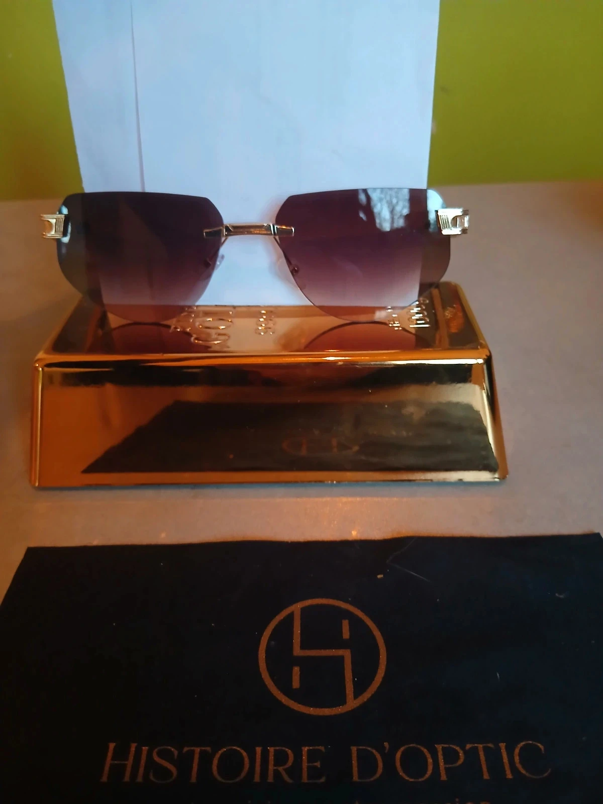 Lunettes de Soleil "No Name" Style Y2K – Verres Teintés & Finitions Or